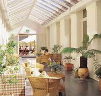 AnsoniA on Lydiard - Getaway Accommodation