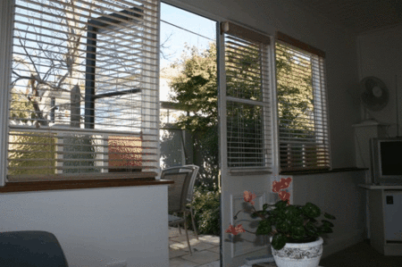 Quinton House - Getaway Accommodation 2