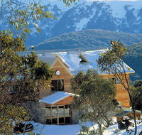 Summit Ridge Alpine Lodge - Getaway Accommodation