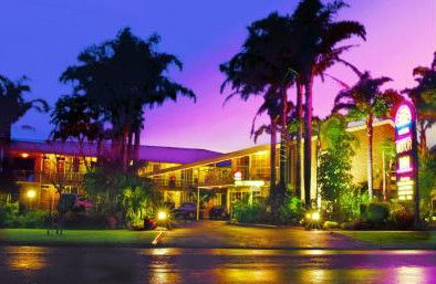 Sapphire Waters Motor Inn - Getaway Accommodation 0