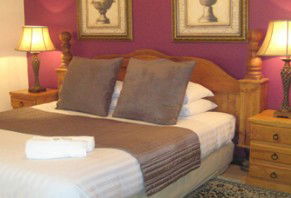 Mt Tamborine Stonehaven Manor - Getaway Accommodation 3