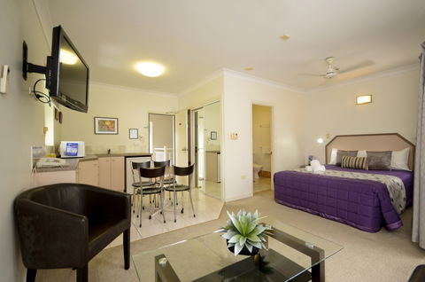 Reef Palms - Getaway Accommodation 1