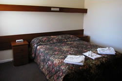 Golden Hills Motel - Getaway Accommodation 1