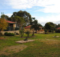 Lakes Entrance Country Cottages - Getaway Accommodation