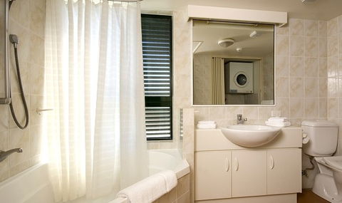 Tropic Towers Apartments - Getaway Accommodation 1