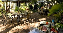 Tropic Towers Apartments - Getaway Accommodation 3