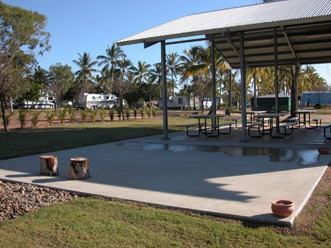 Bowen Village Caravan & Tourist Park - Getaway Accommodation 3