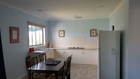 Marion Bay Holiday Villas - Getaway Accommodation 4