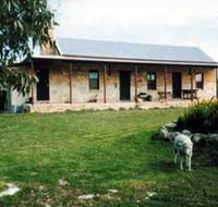 Mt Dutton Bay Woolshed Heritage Cottage - Getaway Accommodation