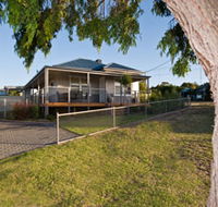 Serenity Holiday House - Getaway Accommodation