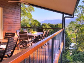 Kookas Bed And Breakfast - Getaway Accommodation 0