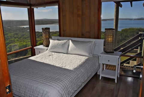 Sleaford Bay Retreat - Getaway Accommodation 5