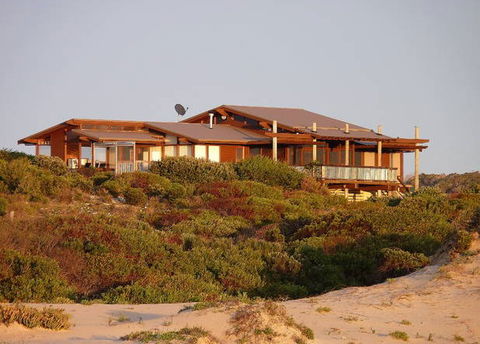 Sleaford Bay Retreat - Getaway Accommodation 9