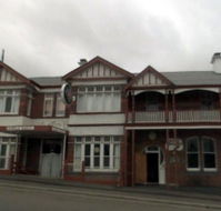 Lords Hotel - Getaway Accommodation