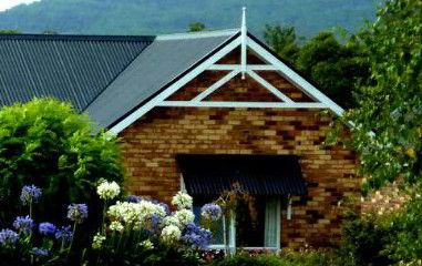 Hazelcreek Cottages - Getaway Accommodation 1