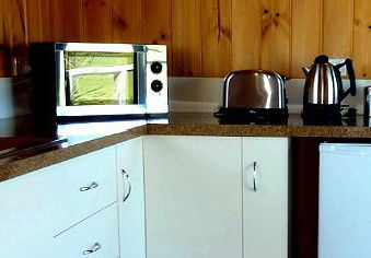 Hazelcreek Cottages - Getaway Accommodation 4