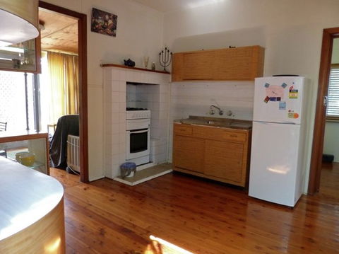 South Coast Holiday Cottages - Getaway Accommodation 2