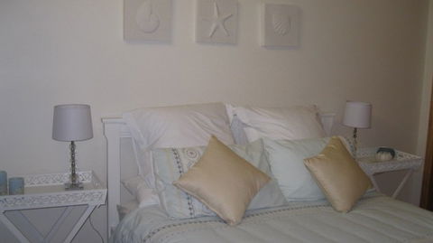 Tranquility Beach House - Getaway Accommodation 3