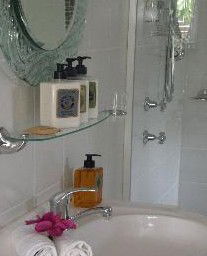 CeeSpray On Owen Bed And Breakfast - Getaway Accommodation 3
