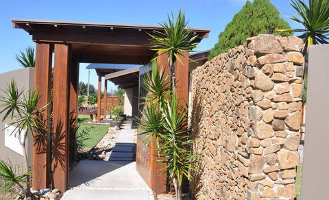 Beachfront House - Getaway Accommodation 2