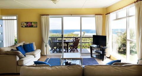 C'est La Vie Manyana - Getaway Accommodation 3