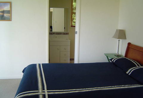 Breeze In Mollymook Beach - Getaway Accommodation 2