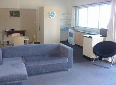 Beachhouse Mollymook - Getaway Accommodation 1