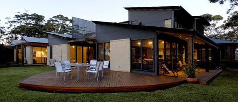 By The Beach B And B Holiday Apartments - Getaway Accommodation 4