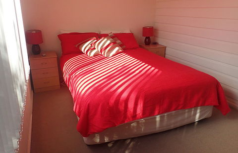 Bayswater Beach House - Getaway Accommodation 2