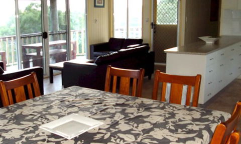 Orchid House - Getaway Accommodation 2