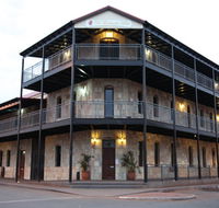The Esplanade Hotel - Getaway Accommodation