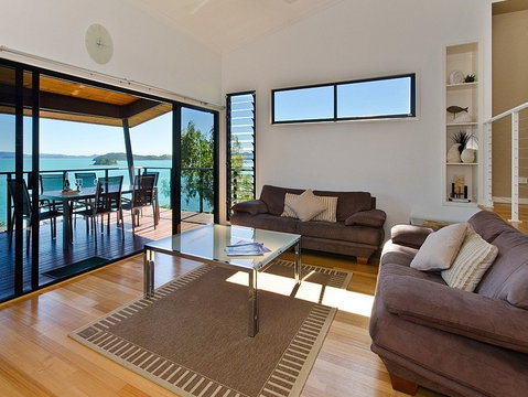 Hamilton Island 'Shorelines' Apartment - Getaway Accommodation 4