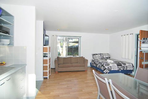 Huskisson Holiday Cabins - Getaway Accommodation 2