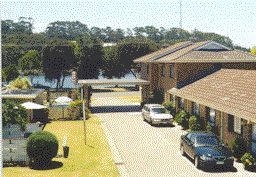 Hybiscus Lodge Motel  Holiday Apartments - Getaway Accommodation
