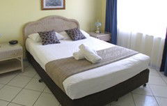 Koala Court Holiday Apartments - Getaway Accommodation 3