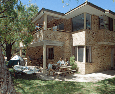 Siesta Park Holiday Resort - Getaway Accommodation