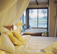 Lake Weyba Cottages - Getaway Accommodation