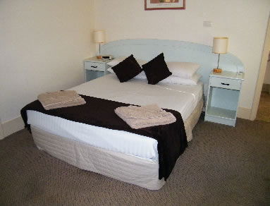 Grand Tasman Hotel - Getaway Accommodation 3