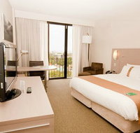 Holiday Inn Darwin Hotel - Getaway Accommodation