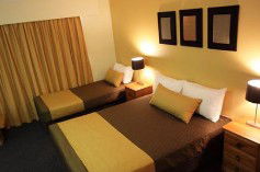 Mt Ommaney Hotel Apartments - Getaway Accommodation 1