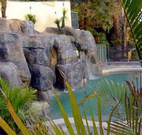 Crusoes Holiday Apartments - Getaway Accommodation