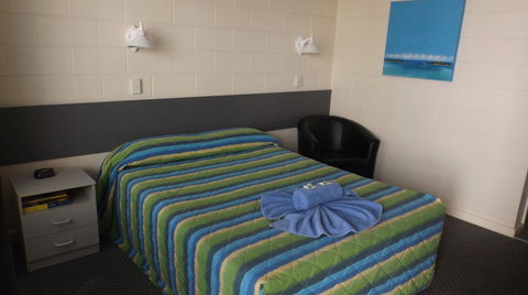 Central Point Motel - Getaway Accommodation 4