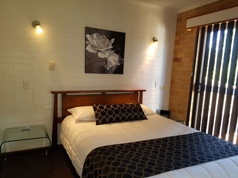 Cousins Motor Inn - Getaway Accommodation 19