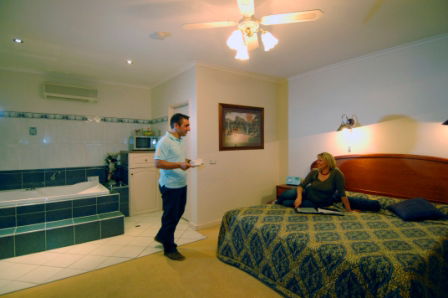 Comfort Inn Augusta Westside - Getaway Accommodation 2