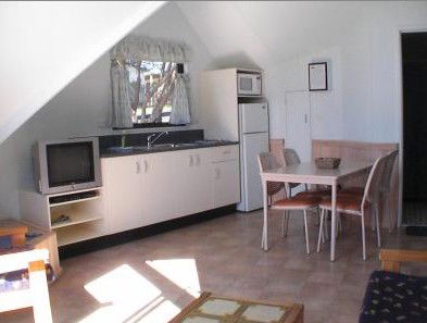 Merimbula Beach Cabins - Getaway Accommodation 4