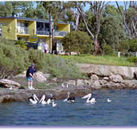 Almonta Holiday Apartments - Getaway Accommodation