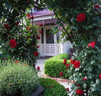 Bed and Breakfast at Stephanie's - Getaway Accommodation