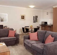 Ringwood Royale Apartment Hotel - Getaway Accommodation