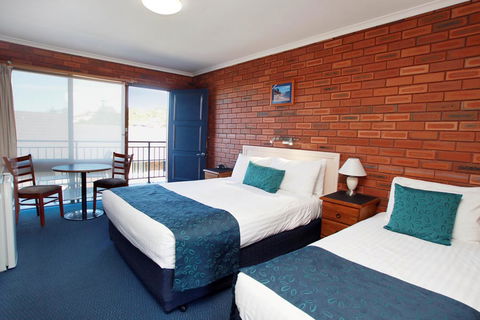 Pelican Motor Inn - Getaway Accommodation 0