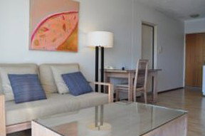Cullen Bay Serviced Apartments - Getaway Accommodation 4
